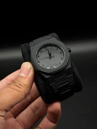 Black Aura Watch — All-Black Quartz Timepiece for Men & Women
